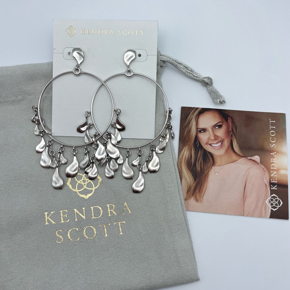 Kendra Scott NWT Natasha Earrings
